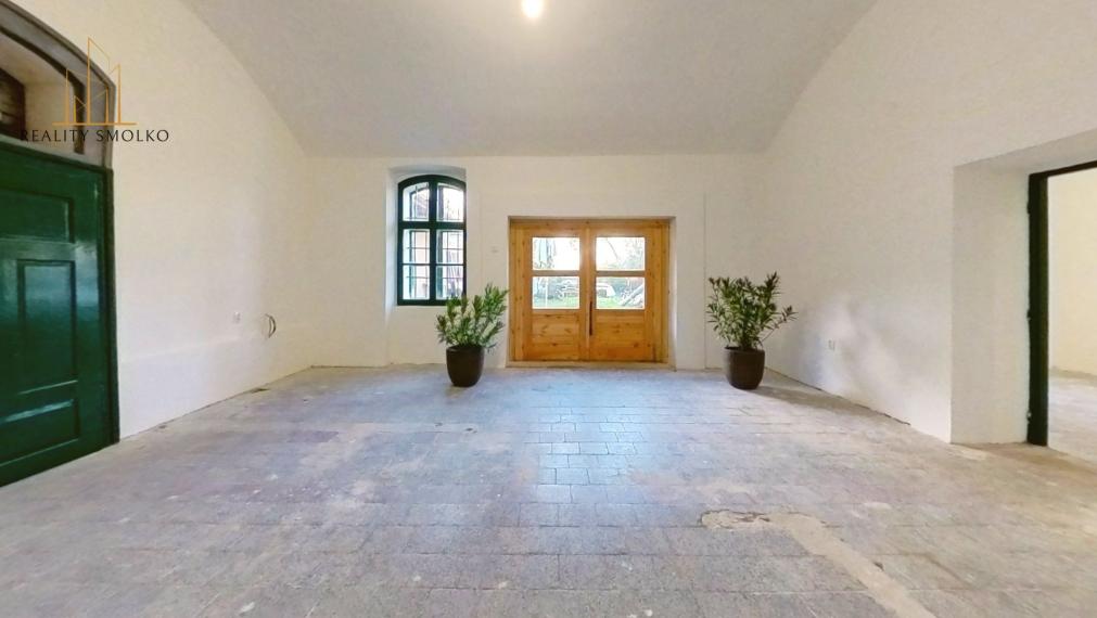 NA PRENÁJOM – OBCHODNÉ, SKLADOVÉ A PREVÁDZKOVÉ PRIESTORY V PREŠOVE – NIŽNÁ ŠEBASTOVÁ