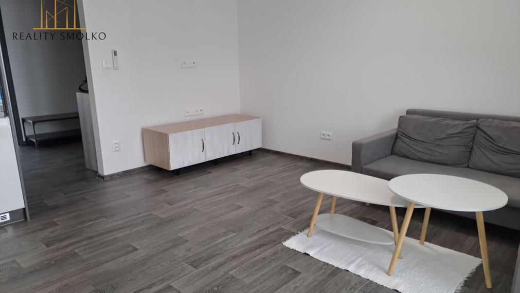 Prenájom 2-izbového bytu v blízkom centre mesta Humenné.