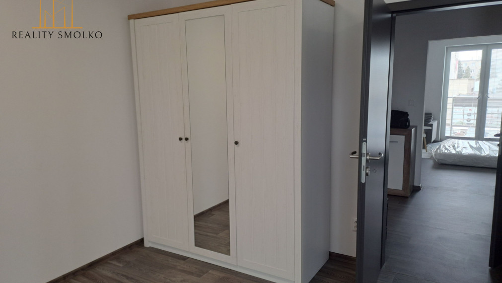 Prenájom 2-izbového bytu v blízkom centre mesta Humenné.