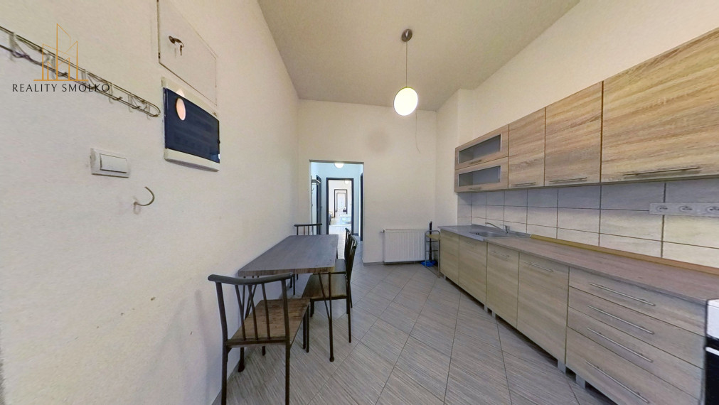 EXKLUZÍVNE: Priestranný 2-izbový byt priamo v centre Prešova – Ideálne pre študentky
