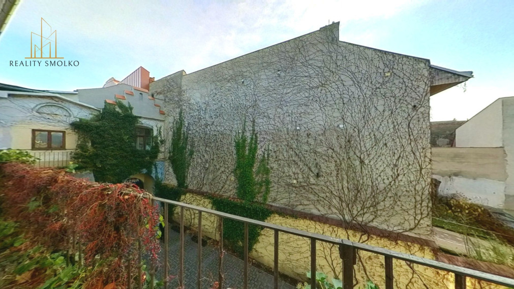 EXKLUZÍVNE: Priestranný 2-izbový byt priamo v centre Prešova – Ideálne pre študentky