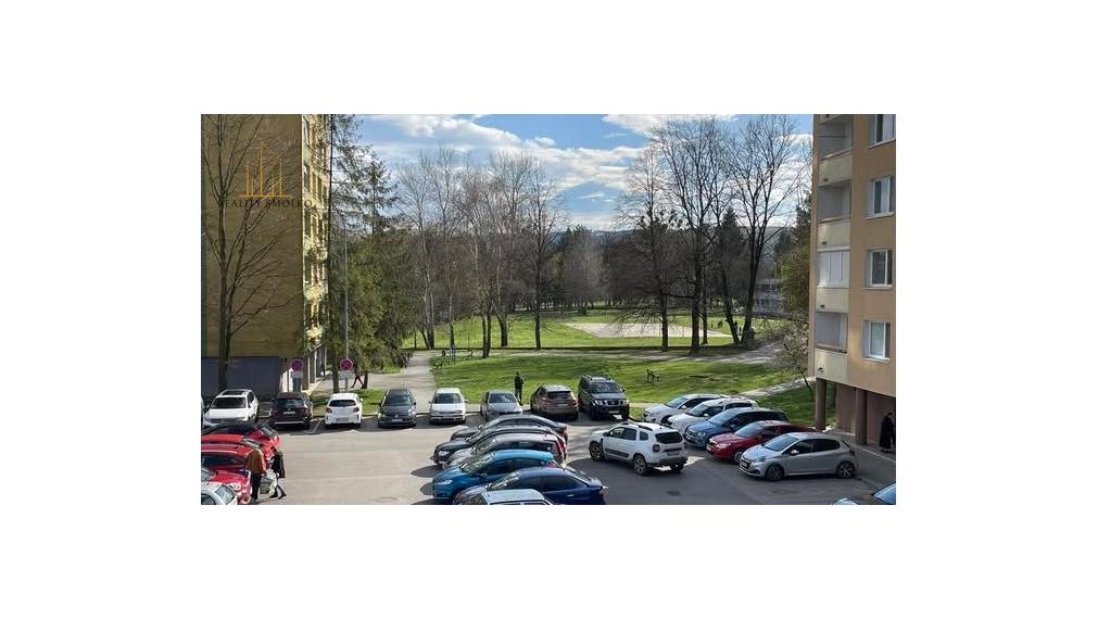PREDANÉ !!!  Priestranný 4i byt bez balkóna Sídlisko III, Prešov