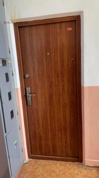 PREDANÉ !!!  Priestranný 4i byt bez balkóna Sídlisko III, Prešov