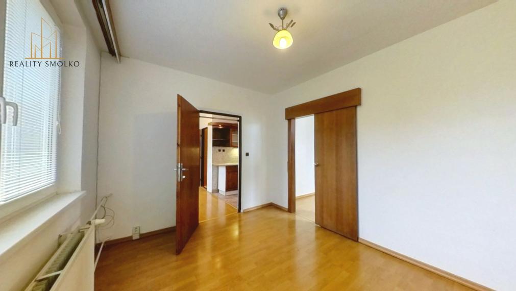 PREDANÉ !!!  Priestranný 4i byt bez balkóna Sídlisko III, Prešov