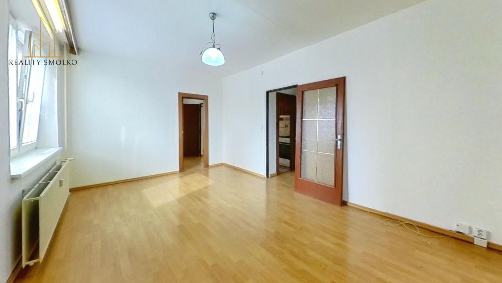 PREDANÉ !!!  Priestranný 4i byt bez balkóna Sídlisko III, Prešov