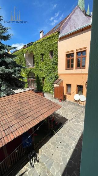 PRENAJATÉ !!!  PRENÁJOM - kancelársky priestor Hlavná ulica 14,5m2 so zázemím, 1p.