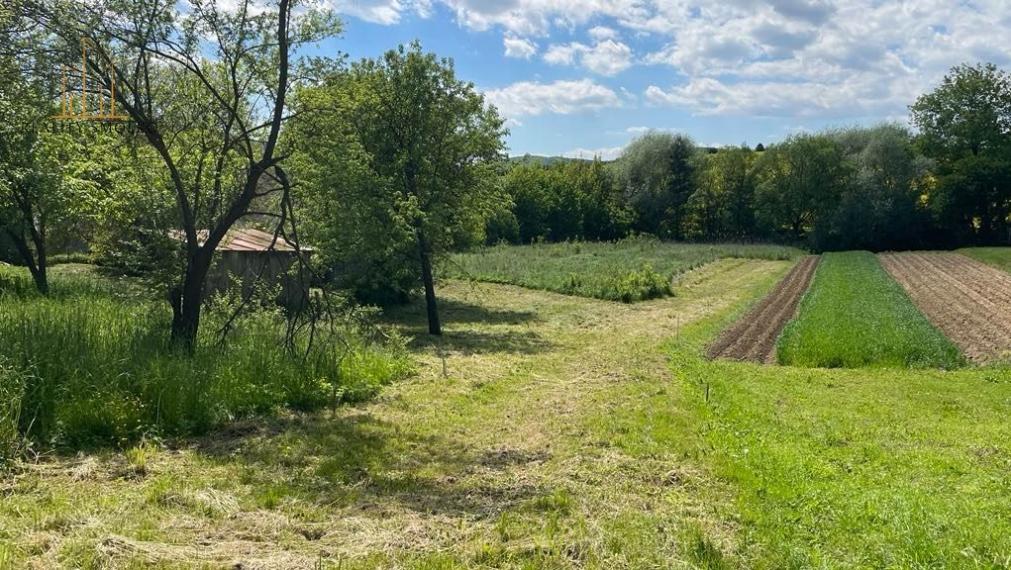 PREDANÉ !!!  POZEMOK v obci LÚČKA, okr. Svidník 1050m2