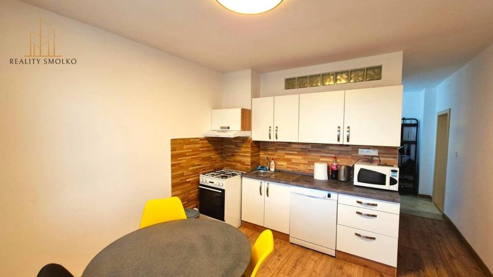 ***PRENAJATÉ***PRENÁJOM, 2i, LOGGIA, 3p., Sídl. III, Prešov