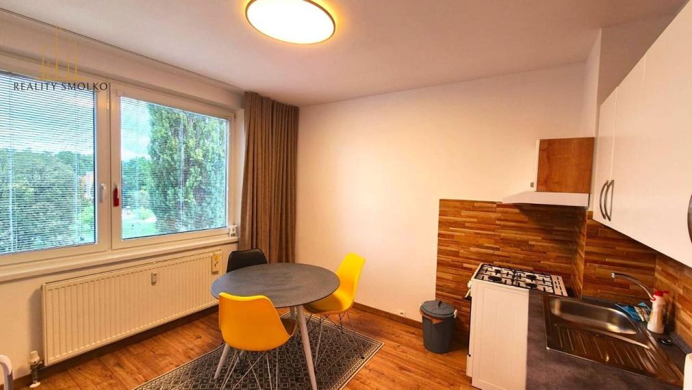 ***PRENAJATÉ***PRENÁJOM, 2i, LOGGIA, 3p., Sídl. III, Prešov