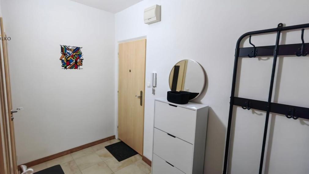 ***PRENAJATÉ***PRENÁJOM, 2i, LOGGIA, 3p., Sídl. III, Prešov