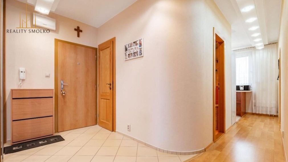  ***REZERVOVANÉ***  Prenájom 3 izbový byt, Sídl.3, 73 m², klimatizovaný
