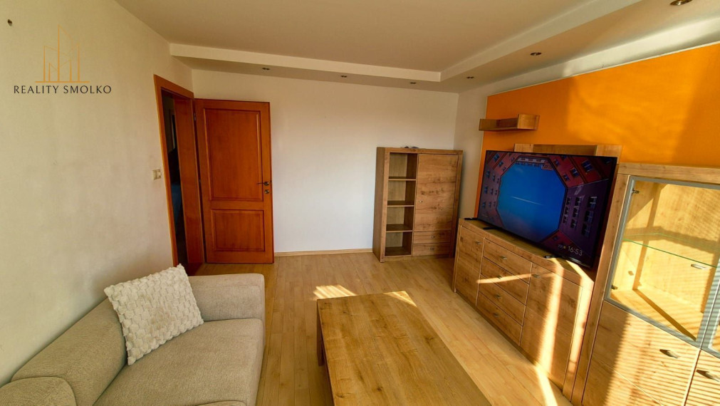  ***REZERVOVANÉ***  Prenájom 3 izbový byt, Sídl.3, 73 m², klimatizovaný