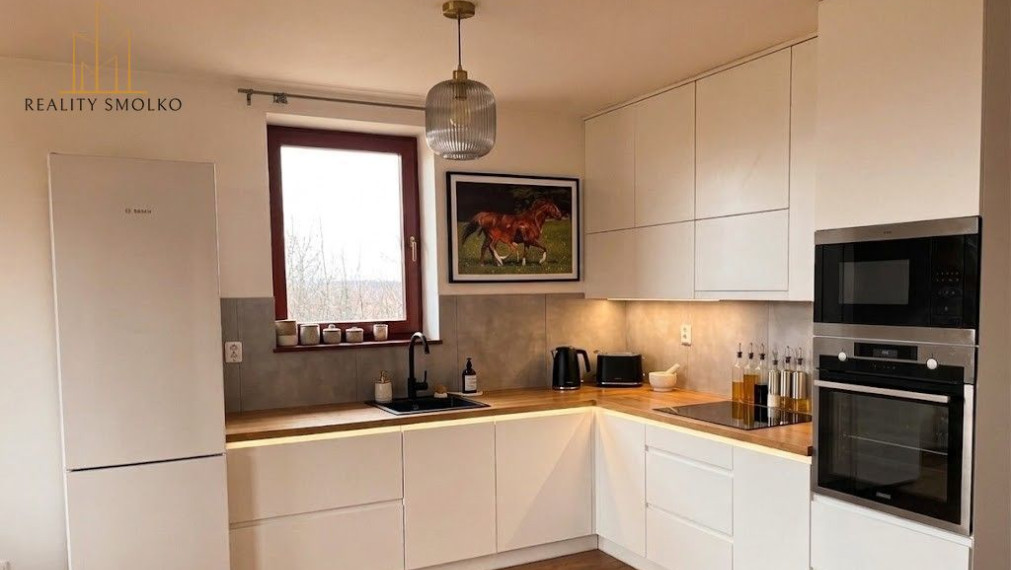 Na predaj RODINNÝ DOM s ďalším BYTOM a samostatným vchodom, pozemok 1001 m²