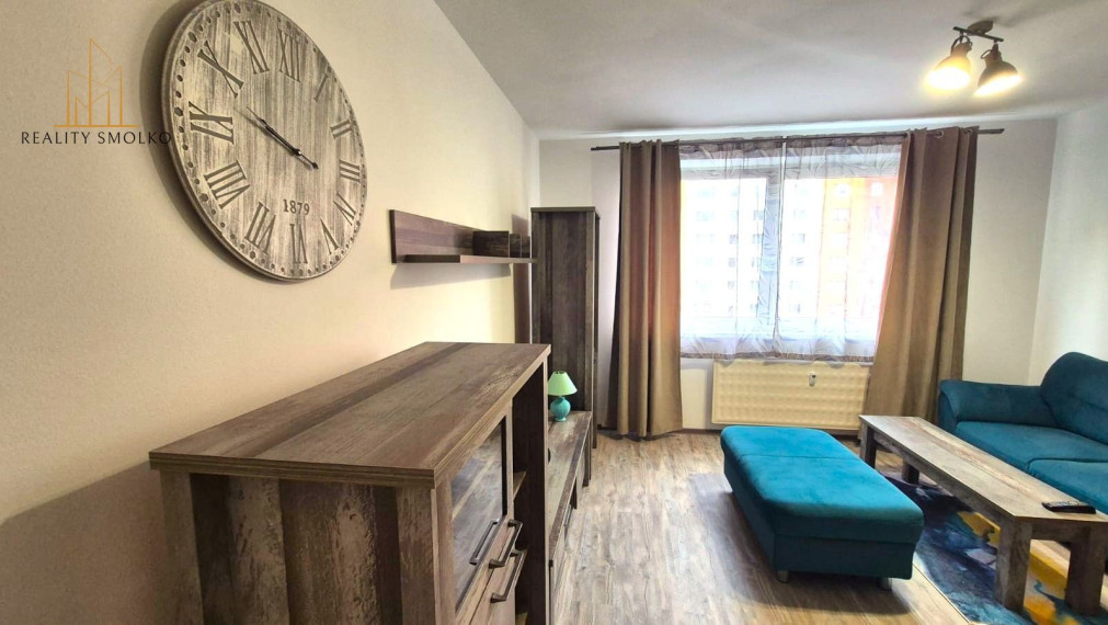 Prenájom - 1 izbový byt, kompletná rekonštrukcia, 43m², Tomášikova