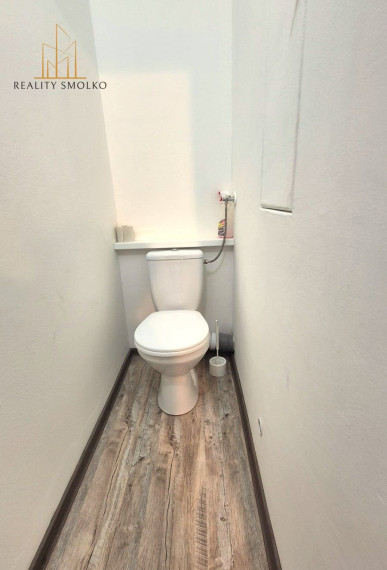 Prenájom - 1 izbový byt, kompletná rekonštrukcia, 43m², Tomášikova