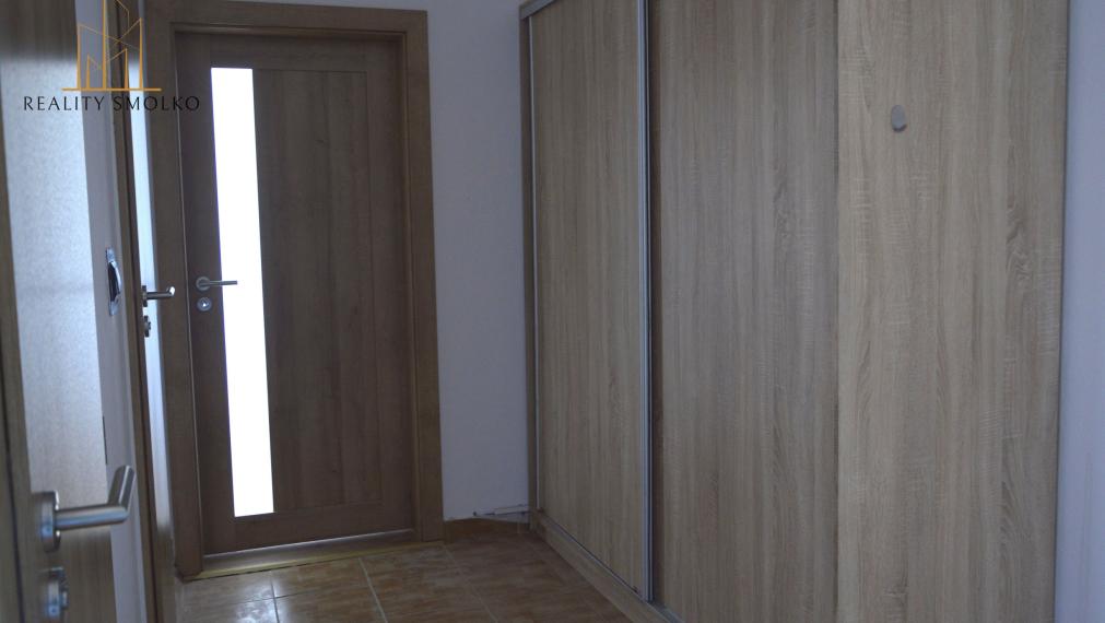 Prenájom - 2-izbový byt na Sídlisku III,  ulica Mirka Nešpora