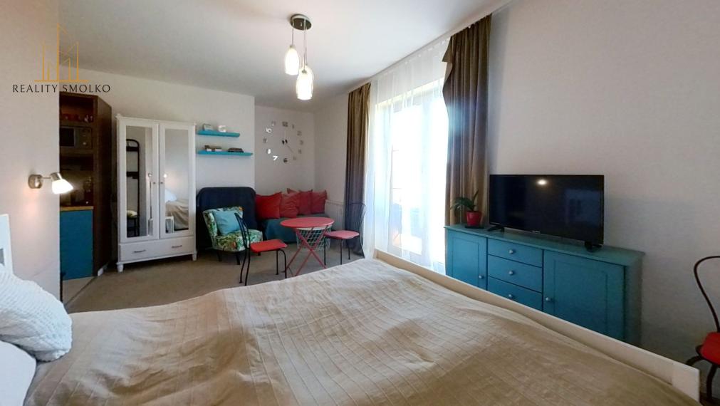Na prenájom 1-izbový apartmán vo Veľkej Lomnici
