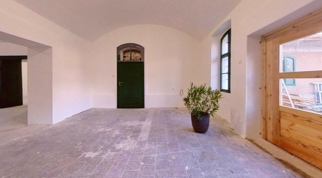 NA PRENÁJOM – OBCHODNÉ A PREVÁDZKOVÉ PRIESTORY V PREŠOVE – NIŽNÁ ŠEBASTOVÁ