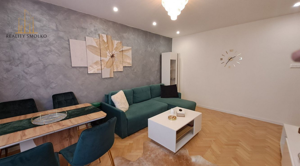 SÚRNE !!! Hľadáme pre konkrétneho  klienta 1,5 alebo 2-izbový byt  s balkónom v Humennom.