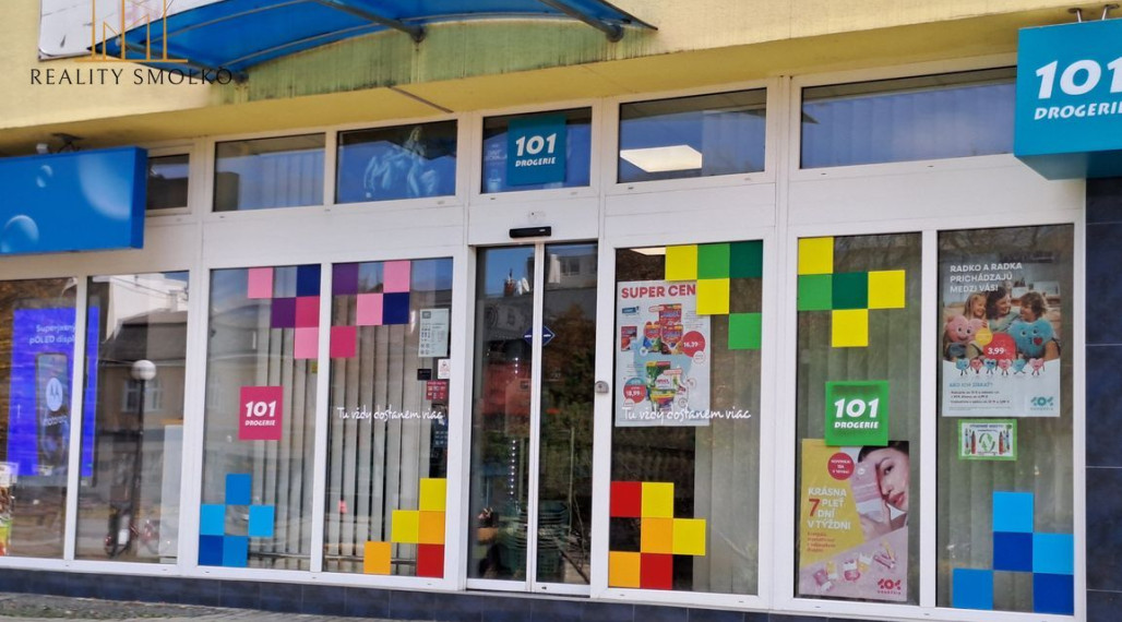 Na prenájom obchodný priestor v centre mesta Humenné.