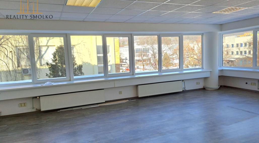 Prenájom kancelárskych priestorov v Humennom.