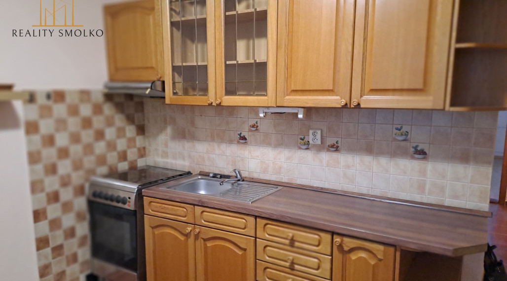 PRENÁJOM, nezariadený 3-izbový byt Humenné, 76 m2.