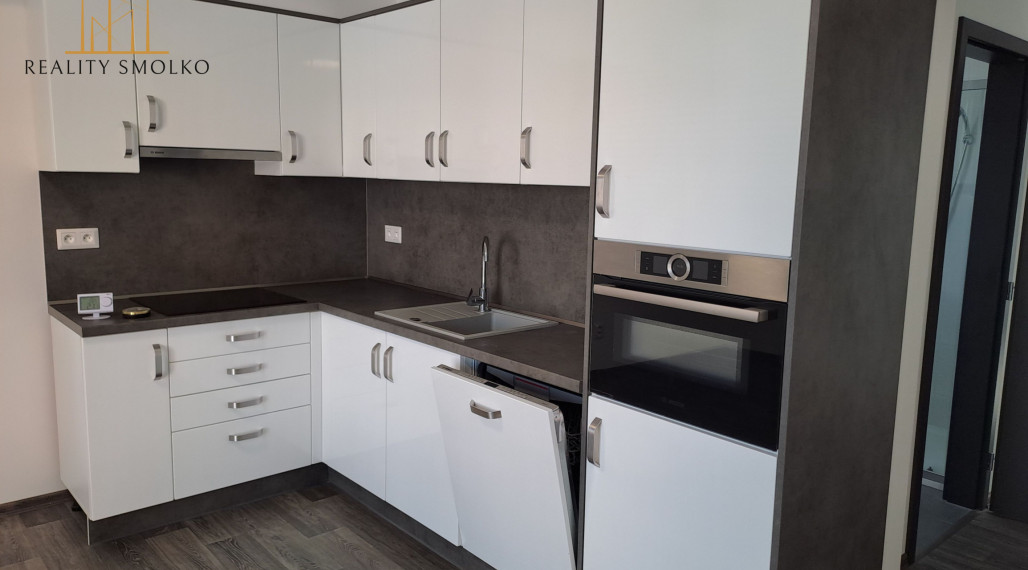 Prenájom 2-izbového bytu v blízkom centre mesta Humenné.