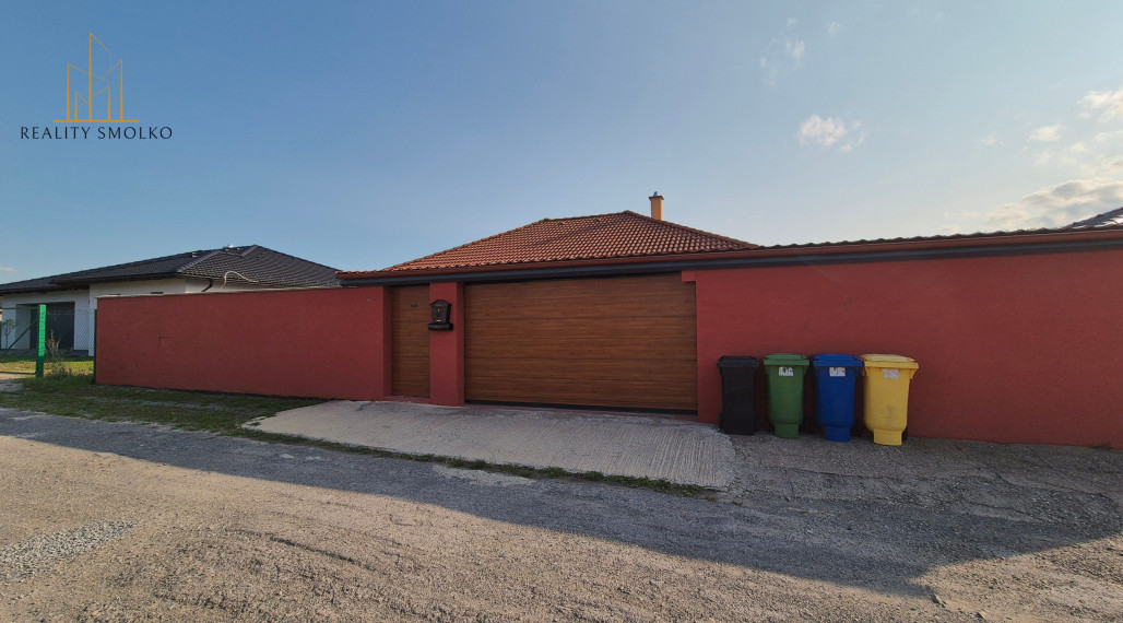 4i RD v TERIAKOVCIACH, pozemok 698 m²,3D