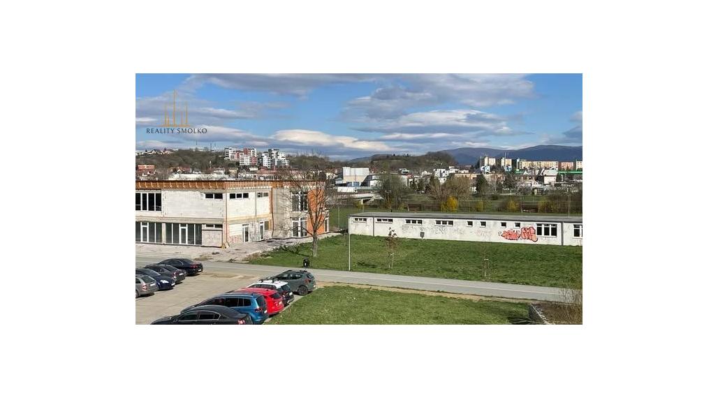 PREDANÉ !!!  Priestranný 4i byt bez balkóna Sídlisko III, Prešov