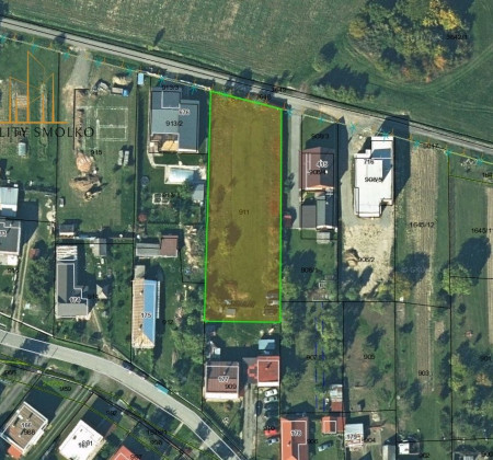 ***REZERVOVANÉ*** POZEMOK NA VÝSTAVBU RD V OBCI ZÁMUTOV, 1690 m²