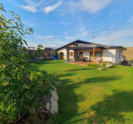 5i NOVOSTAVBA, vhodná na bývanie aj podnikanie, 1021 m²