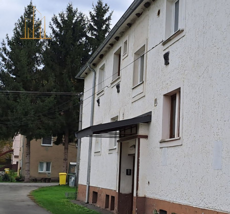 Priestranný 3 izbový byt v Kamenica nad Cirochou-predaj