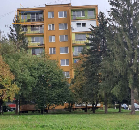 SÚRNE!!!  Hľadáme pre konkrétnu klientku 1,5 alebo 2 izbový byt v meste Snina.