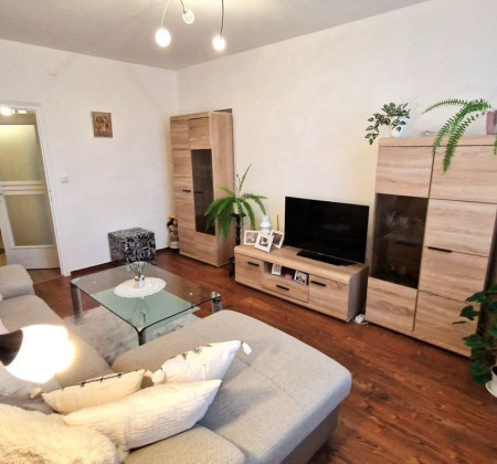 PRENÁJOM, 2 izbový, 54 m², loggia, Sídlisko 3