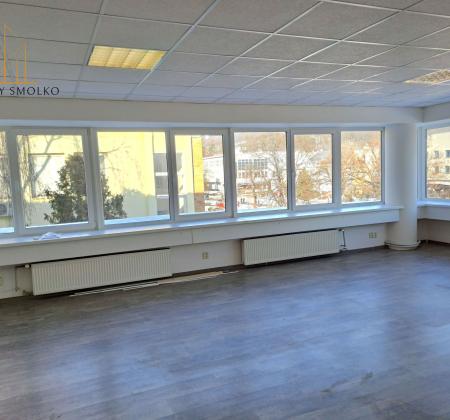 Prenájom kancelárskych priestorov v Humennom.