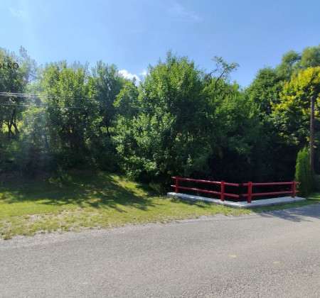 Predám pozemok priamo v obci Hanigovce, okr. Sabinov.