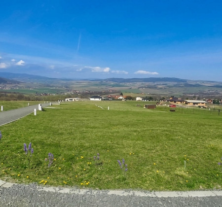 Pozemok na výstavbu RD v obci OKRUŽNÁ, 619 m²