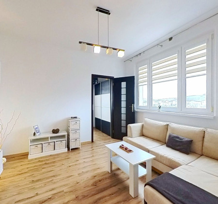 EXKLUZÍVNE: Štýlový 2,5-izbový byt s panoramatickým výhľadom (Kotrádova ul.)