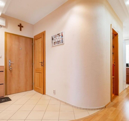  3,5-izbový byt, Sídl.3, 73 m², klimatizovaný