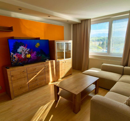  Prenájom 3 izbový byt, Sídl.3, 73 m², klimatizovaný